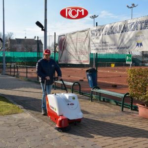 BRAVA Spazzatrice Professionale per area esterna campi da tennis | RCM Modena